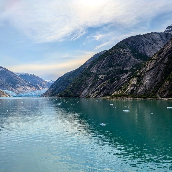 Meet your Posher, Jessica - Picture 1 of 1